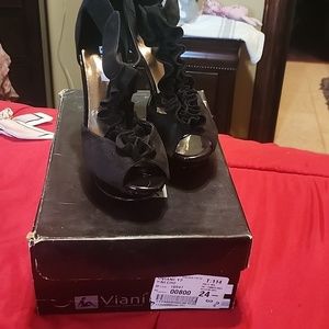 Viani fashion footwear